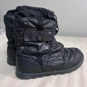 ❄️ The North Face Primaloft ThermoBall Winter Snow Boots Black Women’s 9 ❄️